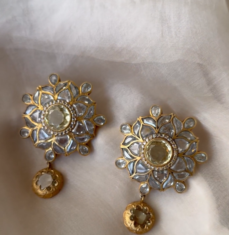 Beautiful Ear Studs From 'Shop Kitakaturi'