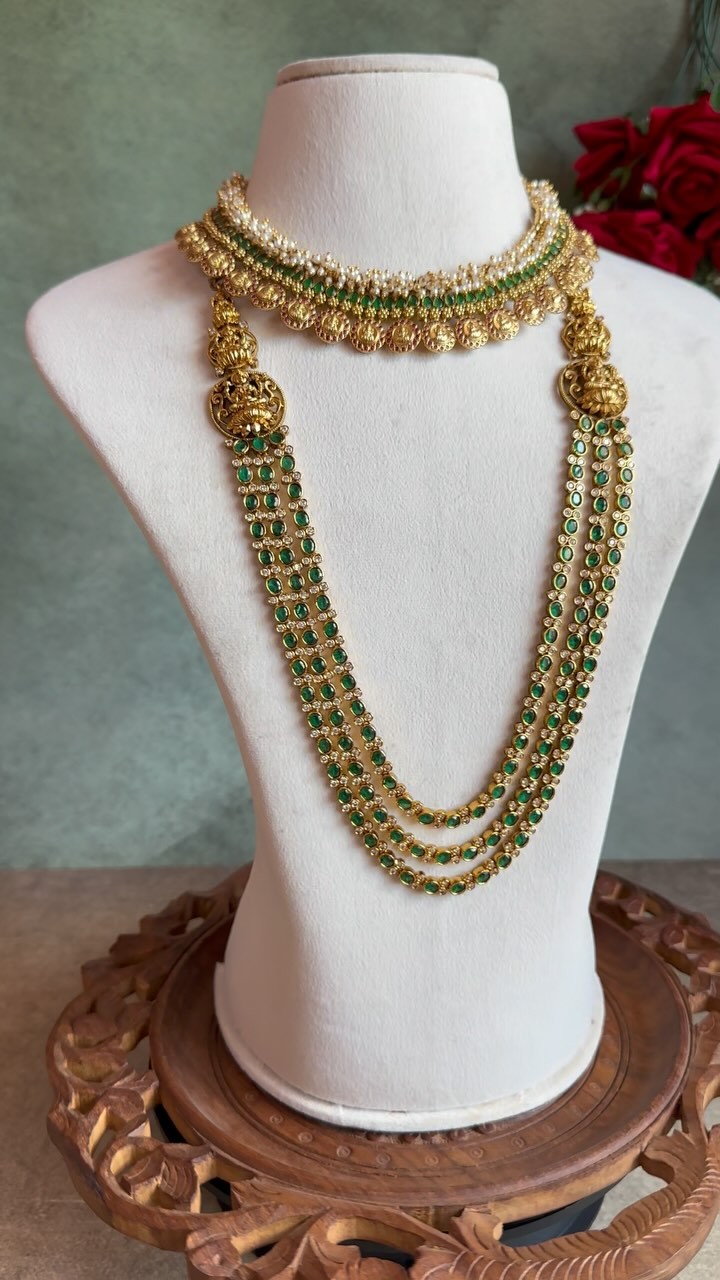 Imitation Lakshmi Emerald Jewellery Sets From 'Aishi Jewellery'