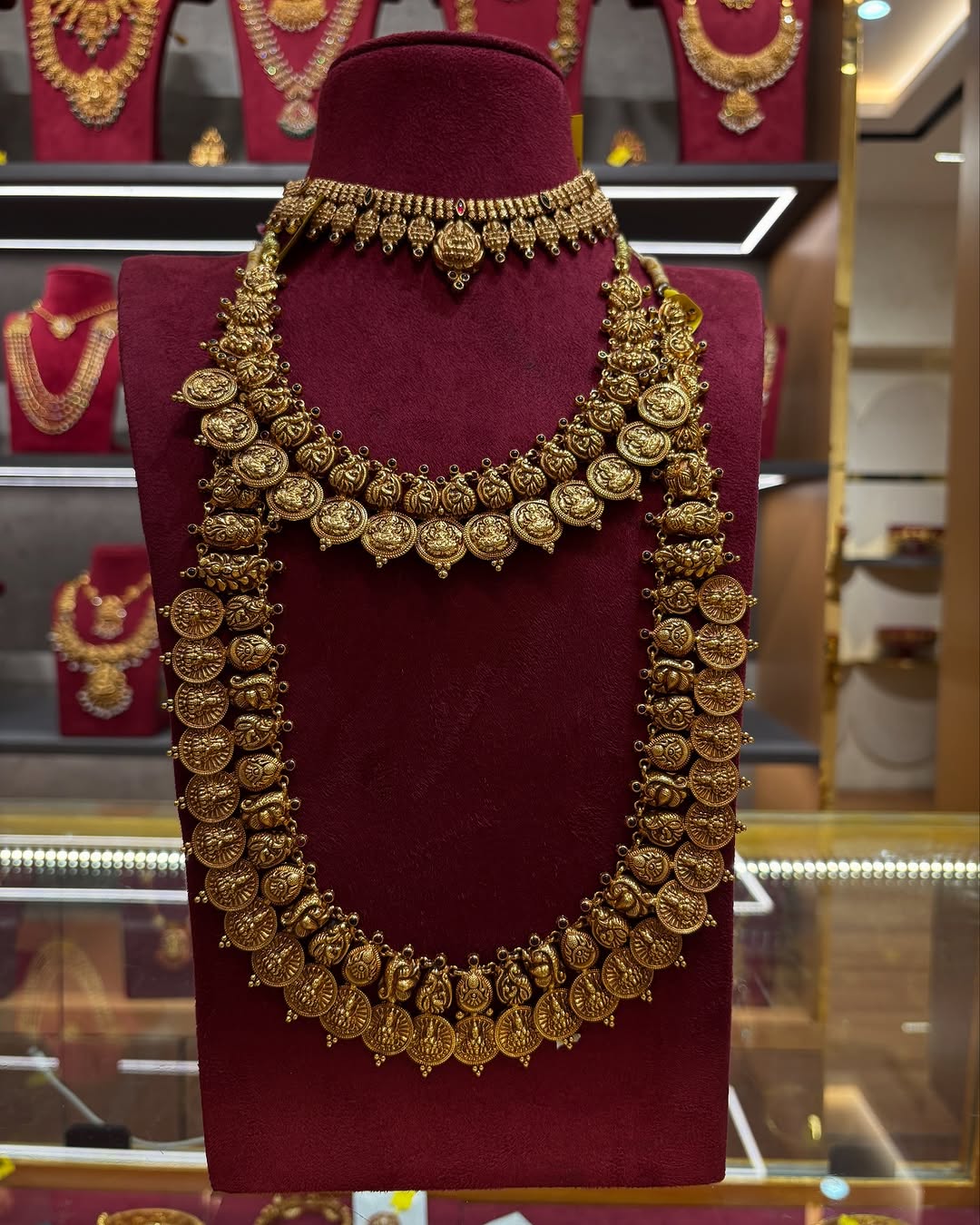 Traditional Temple Jewellery Sets From 'The Velli Shop'