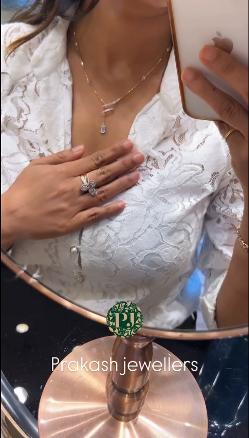 Gold Diamond Necklace From 'The Prakash Jewellers'