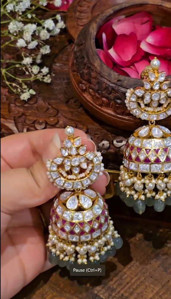 Trendy Latest Jhumkas From 'Meermankaa'