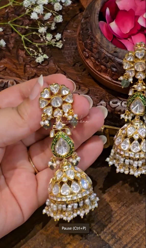 Trendy Latest Jhumkas From 'Meermankaa'