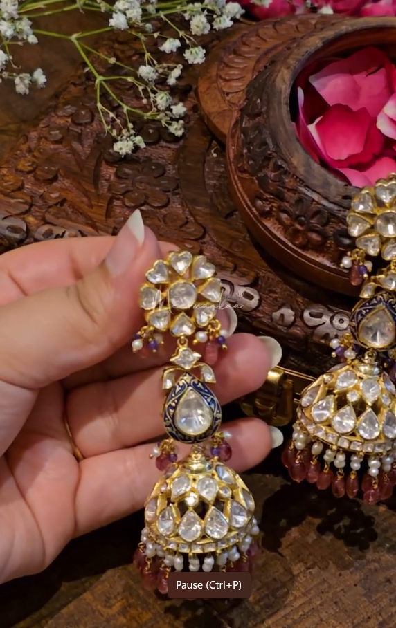 Trendy Latest Jhumkas From 'Meermankaa'