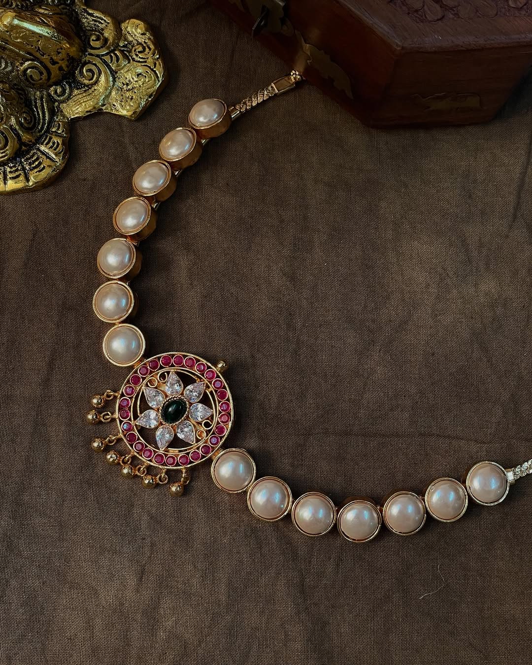 Pearl Necklace With Kemp And Zircon Stones Pendant From 'Queens Jewel Emporium'
