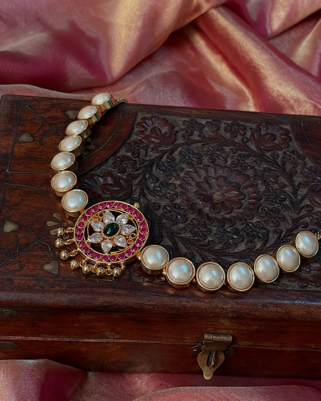 Pearl Necklace With Kemp And Zircon Stones Pendant From 'Queens Jewel Emporium'