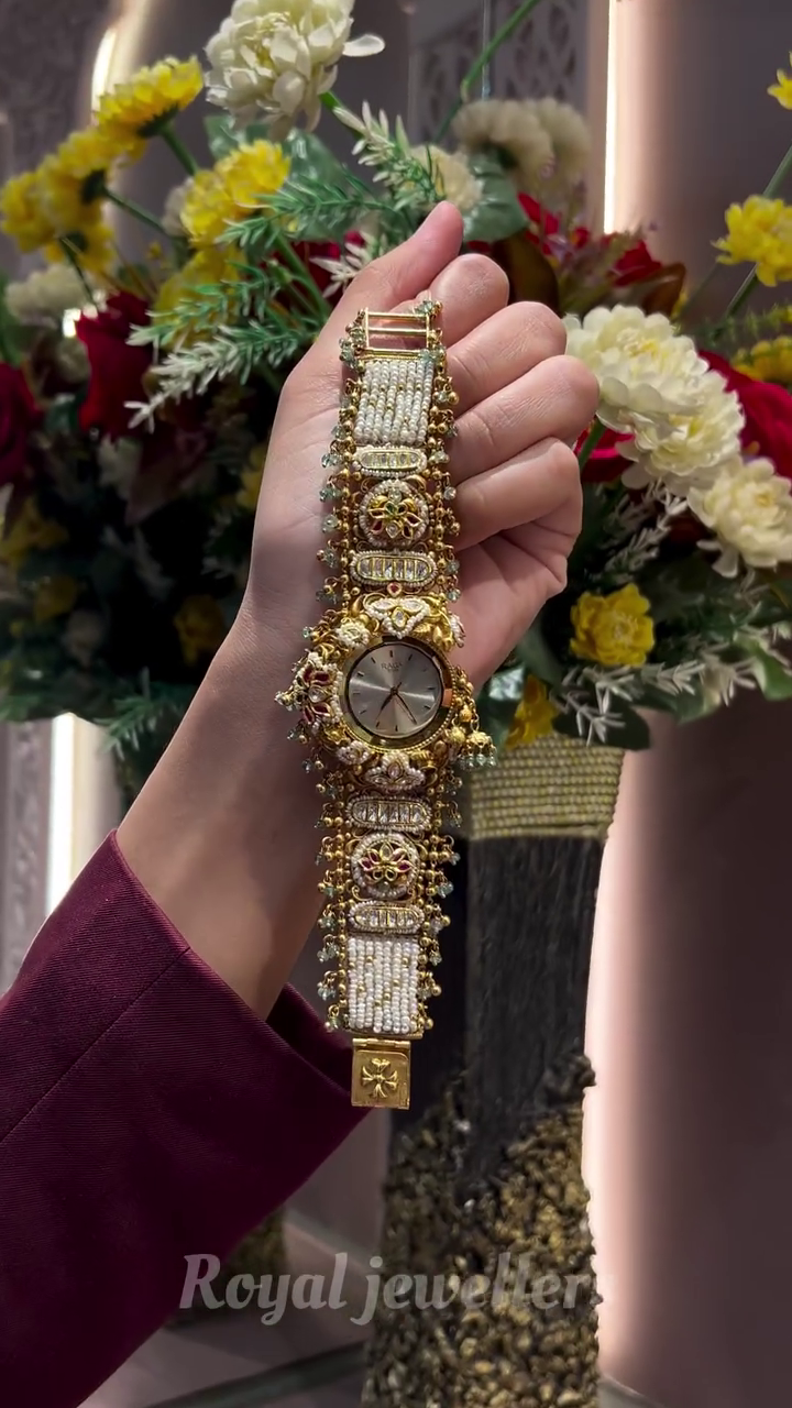 Stylish Gold Watch Collections From 'Royal Jewellers'