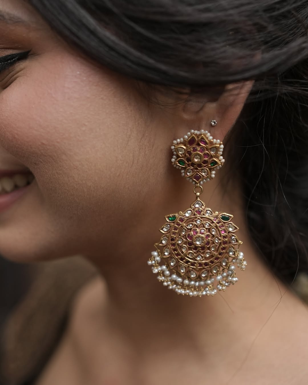 Beautiful Gold Earrings Collections From 'Arnav Jewellery'