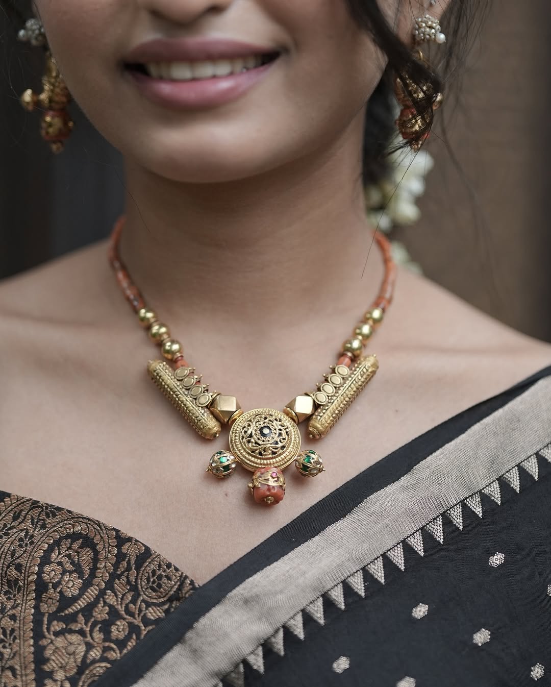 Gold Designer Necklace Sets From 'Arnav Jewellery'