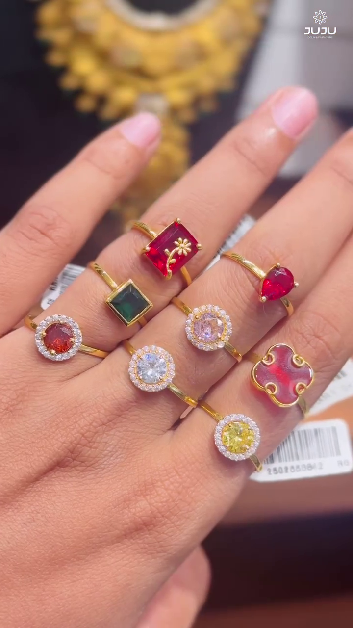 Gold Finger Rings From 'JuJu Diamonds'
