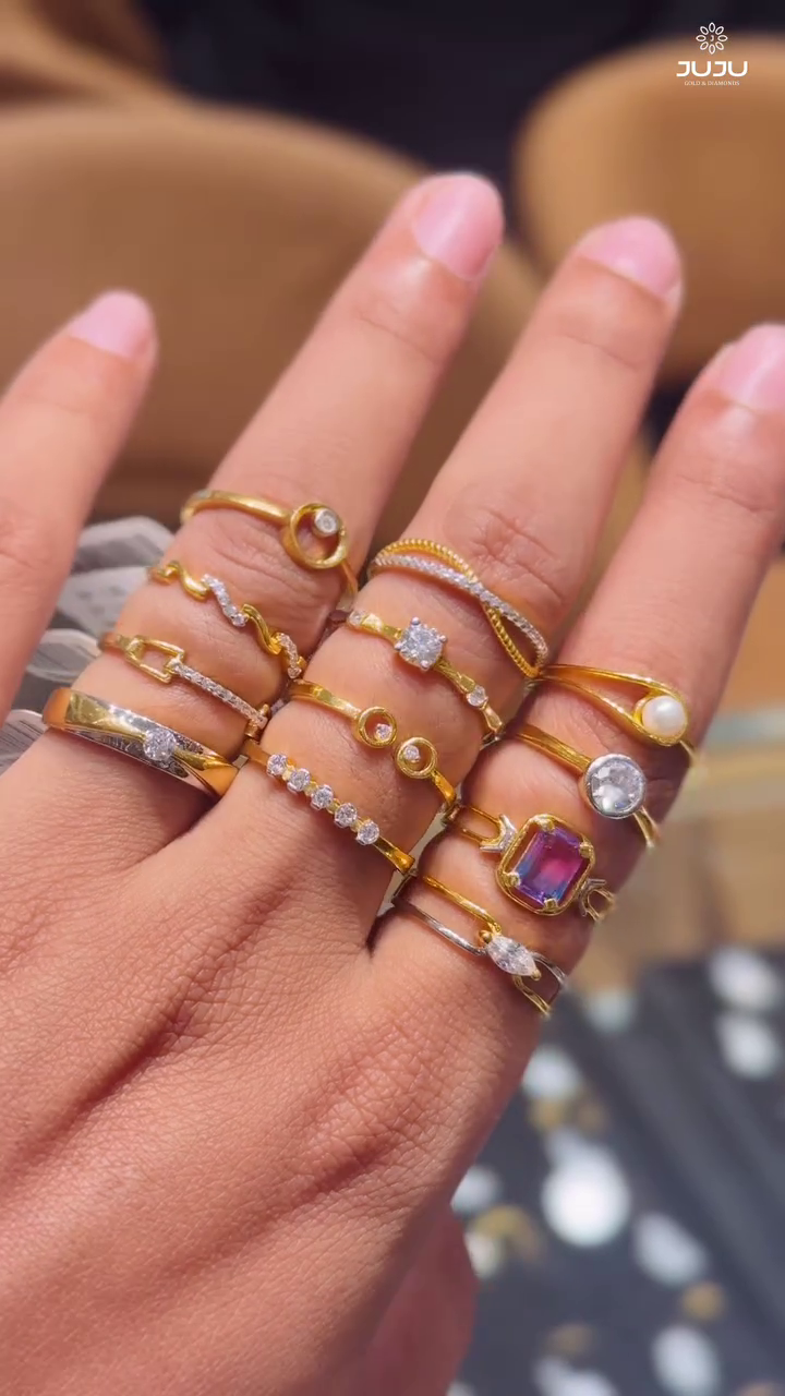Gold Finger Rings From 'JuJu Diamonds'