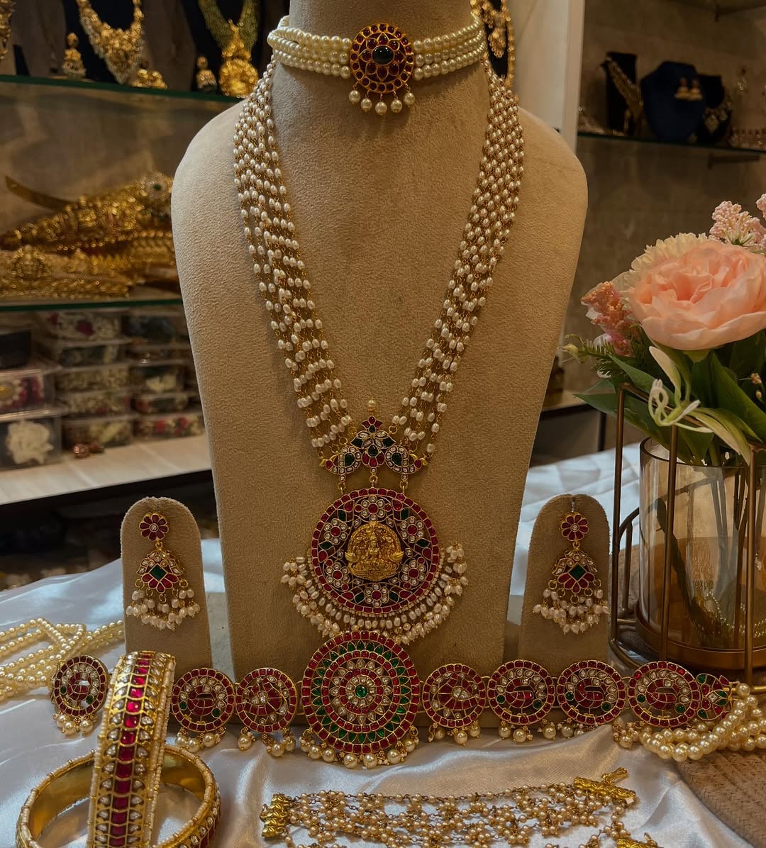 Imitation Bridal Jewellery sets From 'Bharat Rental Jewels'