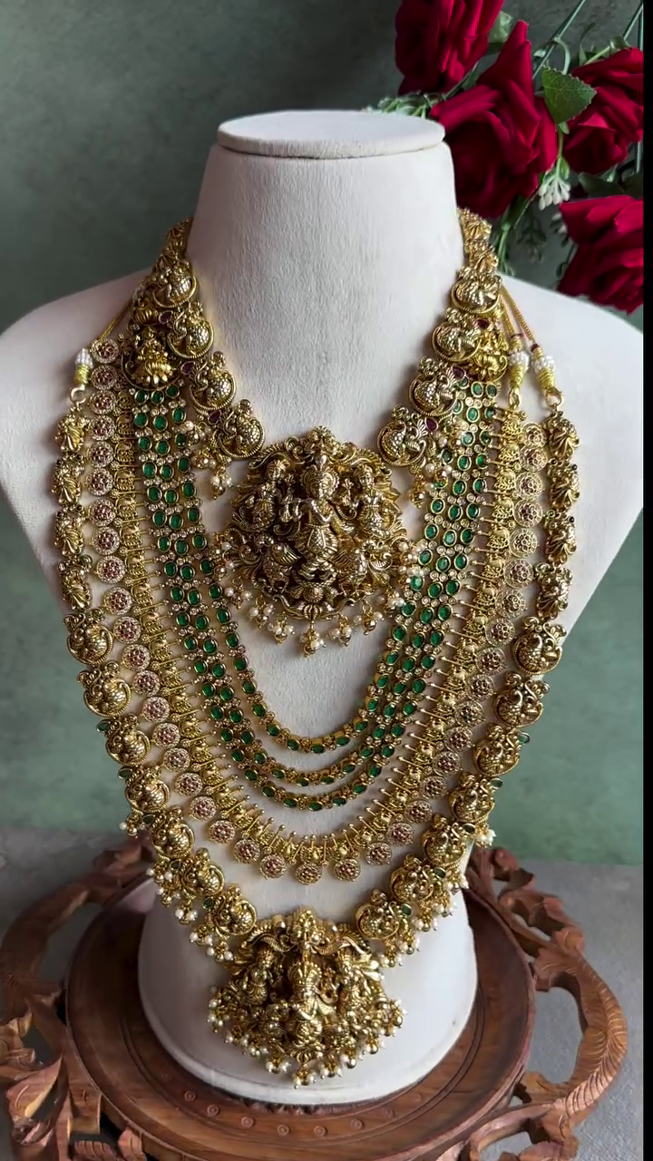 Imitation Jewellery Sets From 'Aishi Jewellery'
