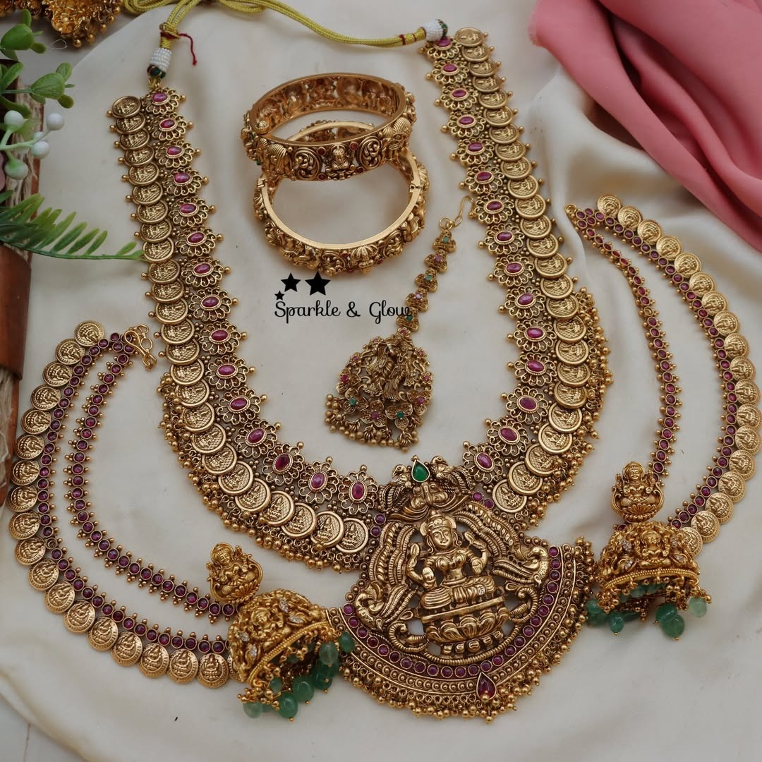 Imitation Jewellery Sets From 'Sparkles By Archana'