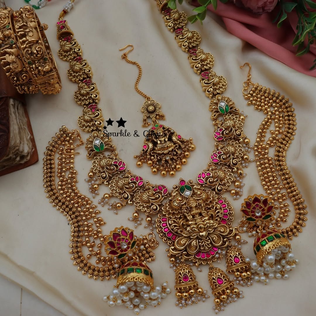 Imitation Jewellery Sets From 'Sparkles By Archana'