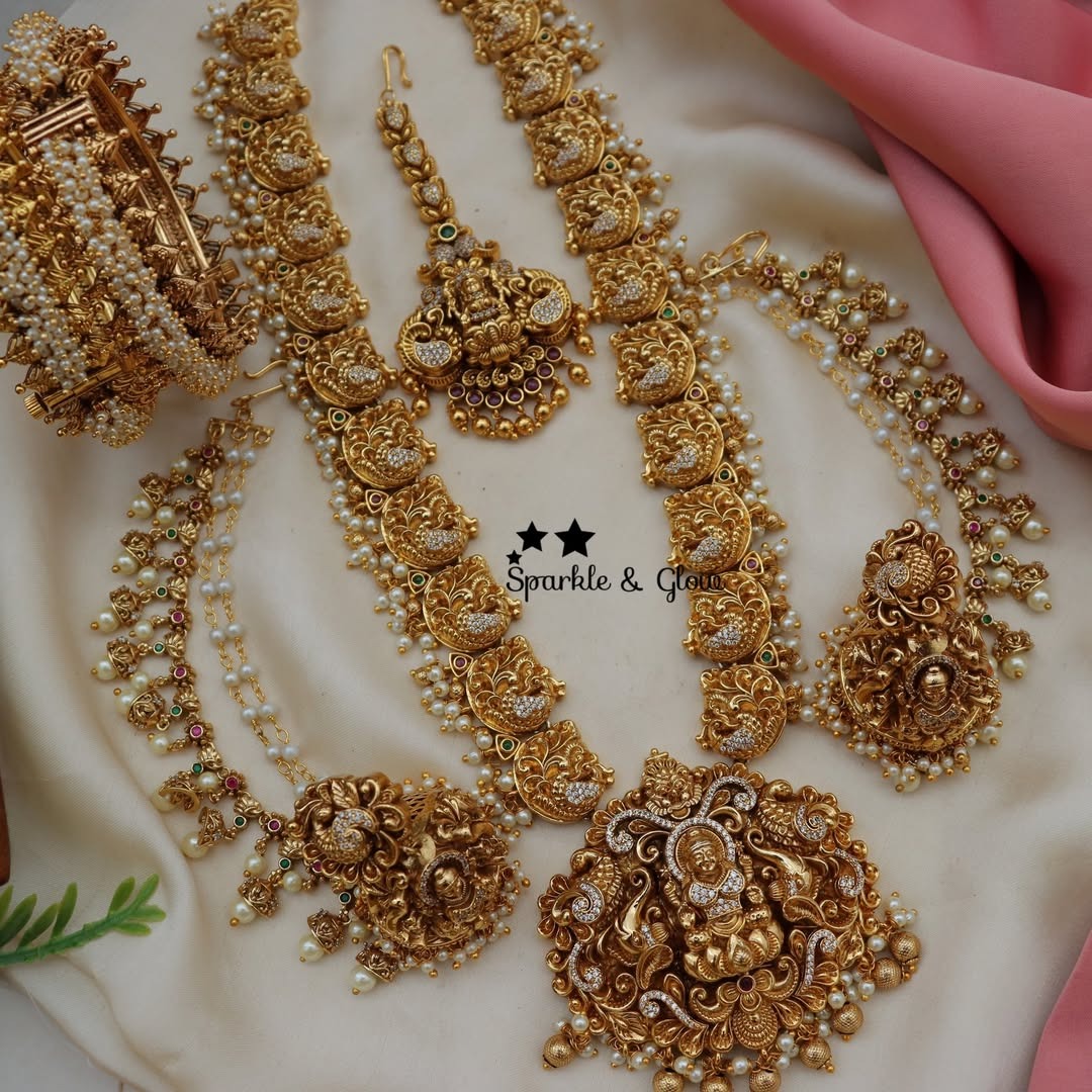 Imitation Jewellery Sets From 'Sparkles By Archana'