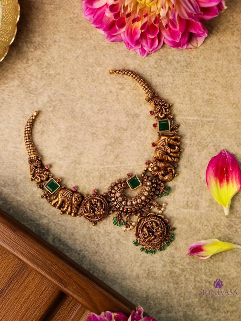 Lakshmi and Ganesh Motif Gold Necklace From 'Srinivasa Jewellers'