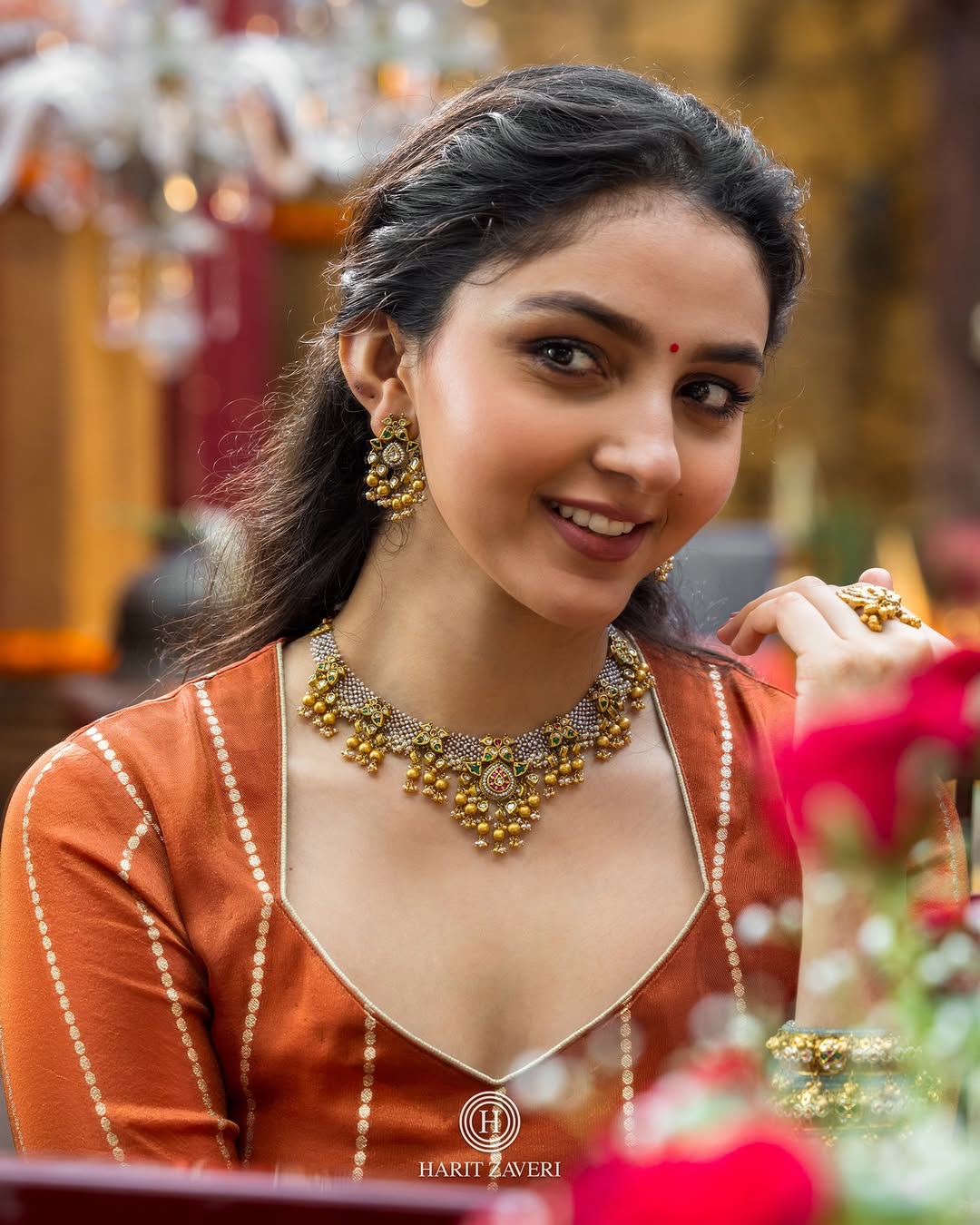 Pearl Studded Bird Design Gold Necklace From 'Haritzaveri Jewellers'