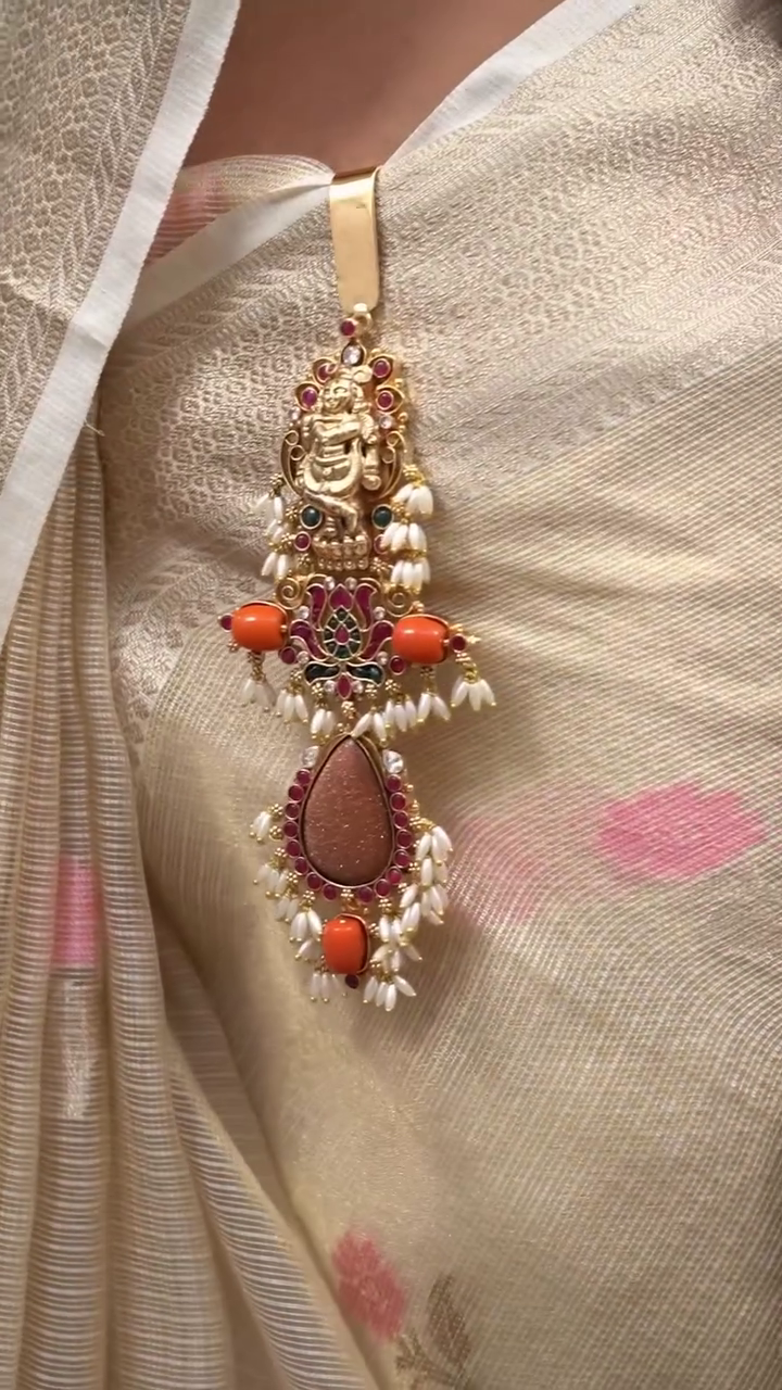 Gold Plated Saree Key Chains From 'Queens Jewel Emporium'