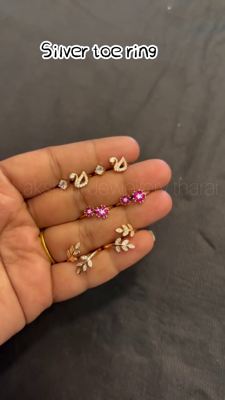 92.5 Silver Toe Rings From 'Lakshmi Jewellery Tharai'