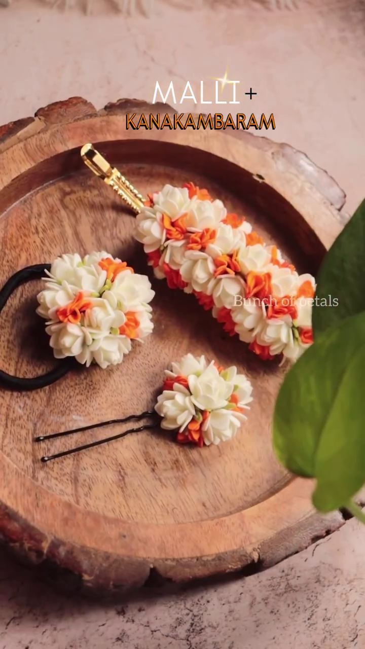 Artificial Jasmine Kanakambaram Hair Accessories From 'Bunch of Petals'