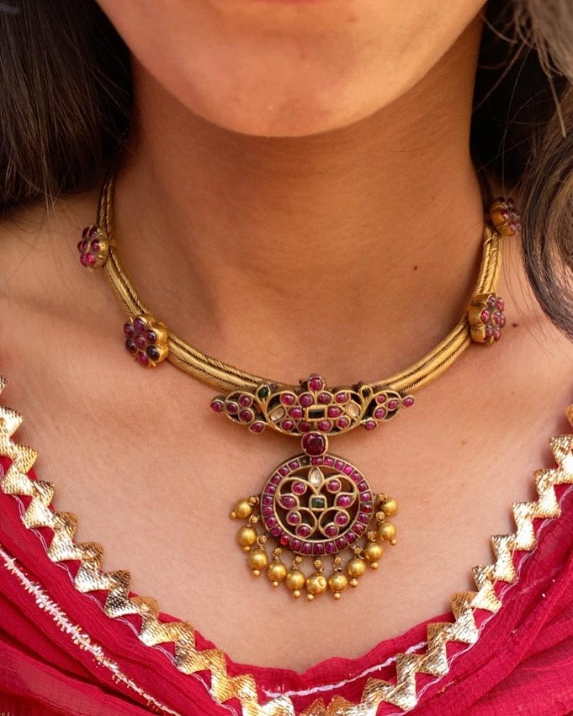 Kemp Kante Gold Necklace From 'Arnav Jewellery'