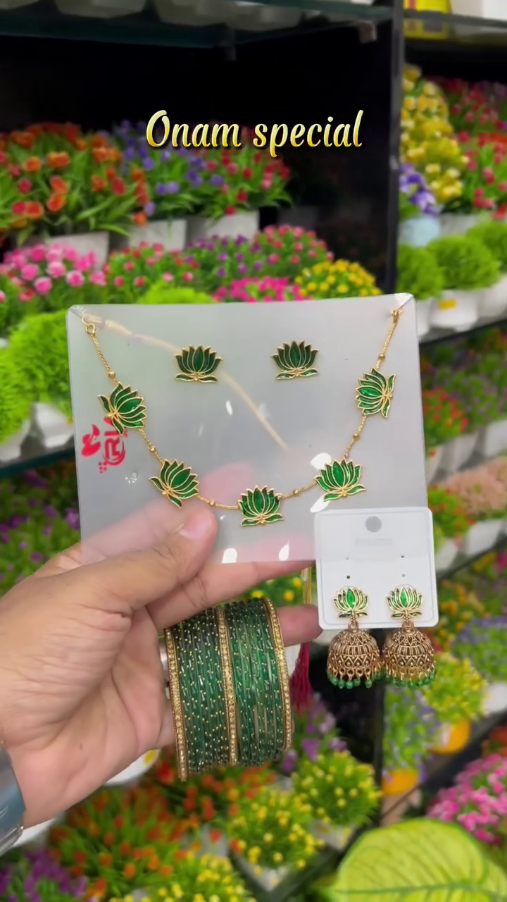 Lotus Necklace Set with Bangles Collections From 'Strawberry Beauty Collections'