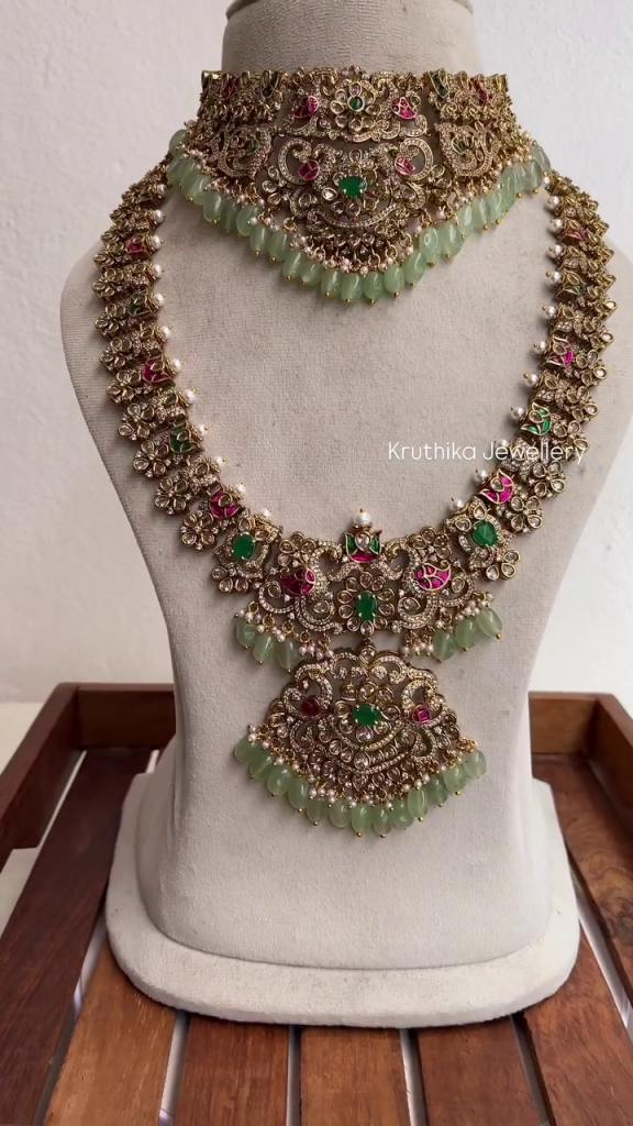 Victorian Jadau Kundan Jewellery Set From ‘Kruthika Jewellery’
