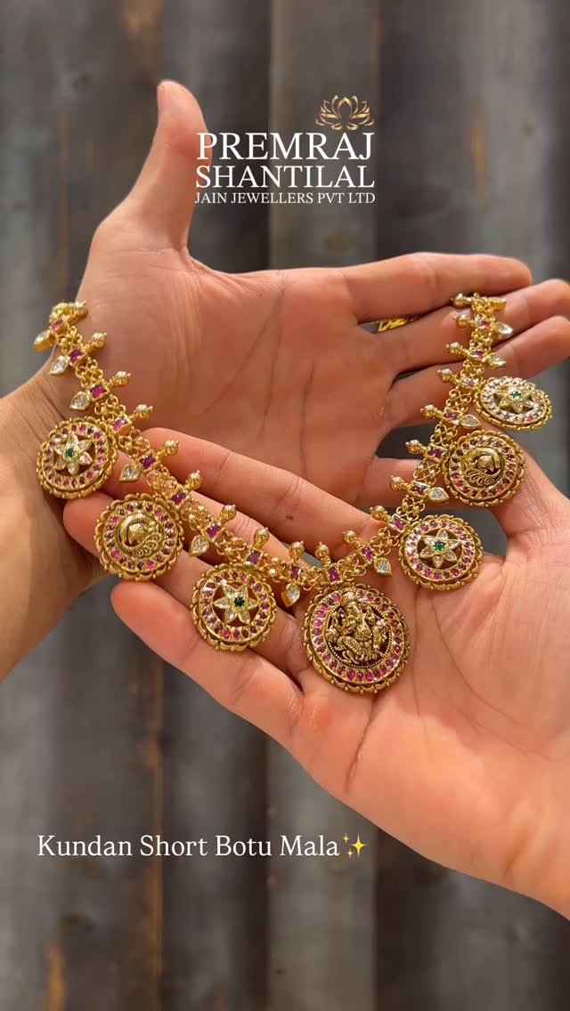 Vinayagar Kundan Gold Necklace From 'Premraj Shantilal Jain Jewellers'