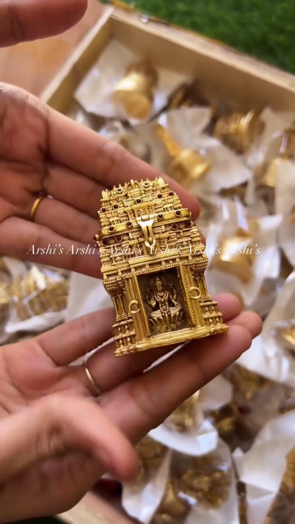 Temple Lakshmi Kumkum Box From 'Arshis'